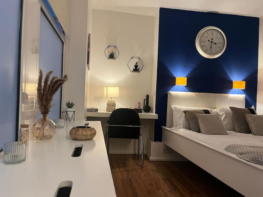 Modern Studio In Barbican Ec1 - Blue - F4 Londres Exterior foto
